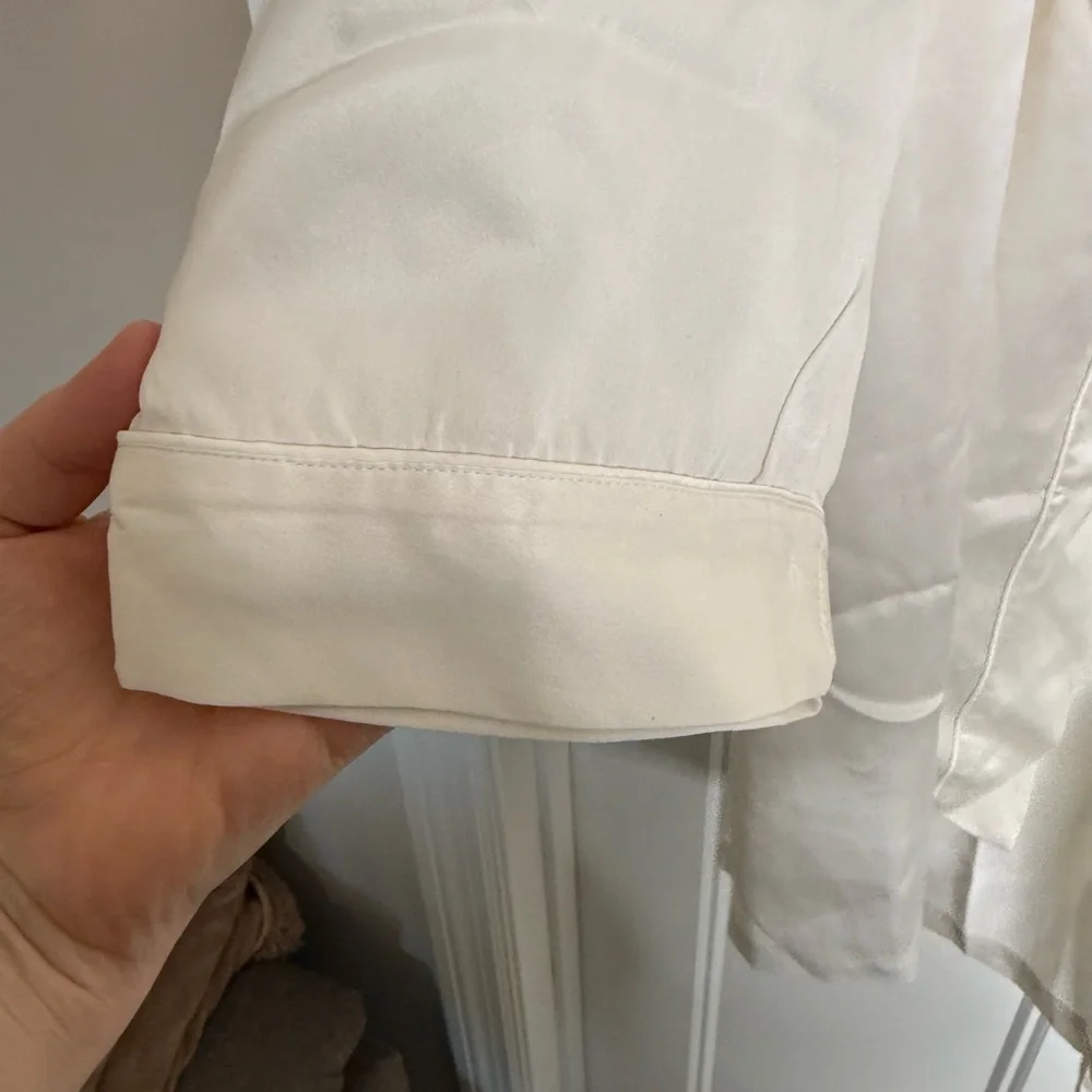 Women’s Elegant Cream Silk Robe and Slip Set, size 1X - Picture 12 of 13